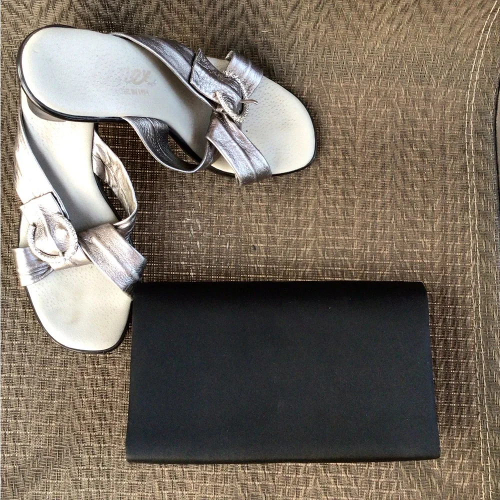 Black Satin Bowed Rhinestone Evening Bag Clutch